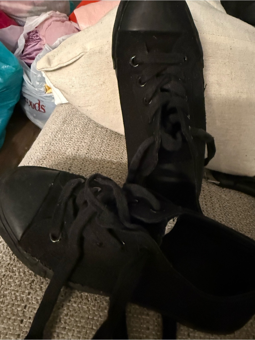 Classic Women's Black Canvas Low-Top Sneakers - Picture 5 of 5